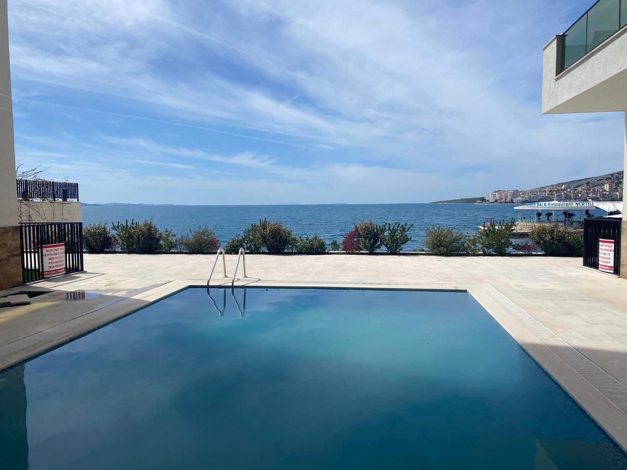 Oli Golden Sarande