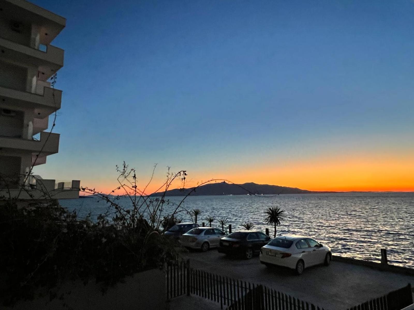 Oli Golden Sarande