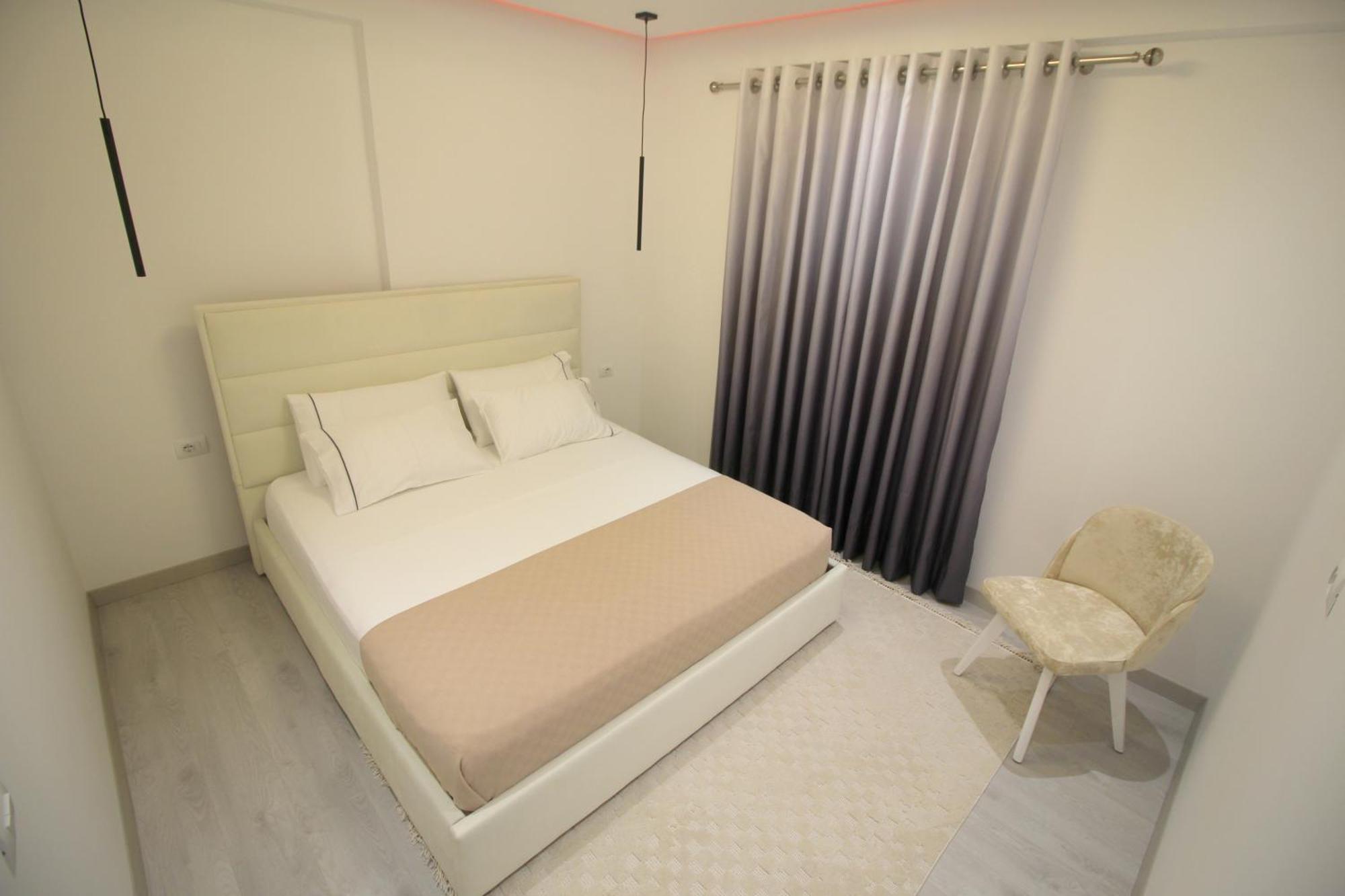 Oli Golden Apartment *
