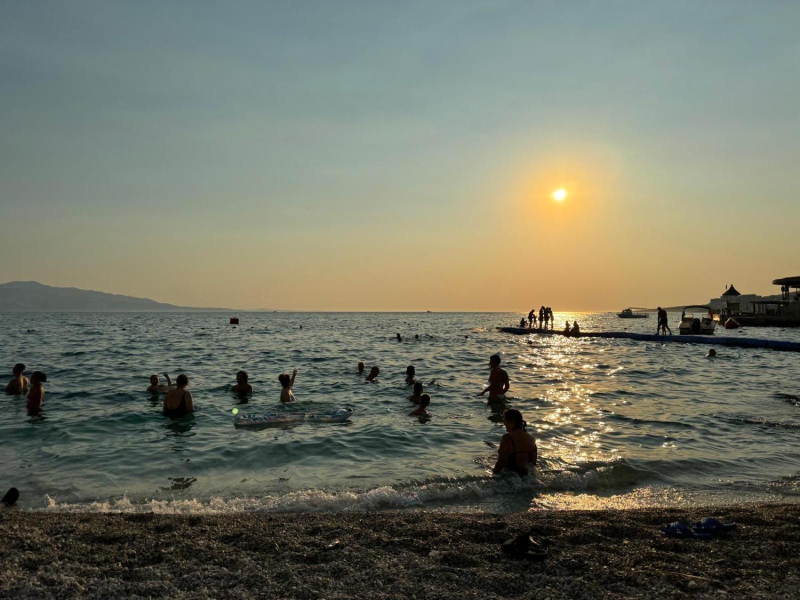 Oli Golden Sarande